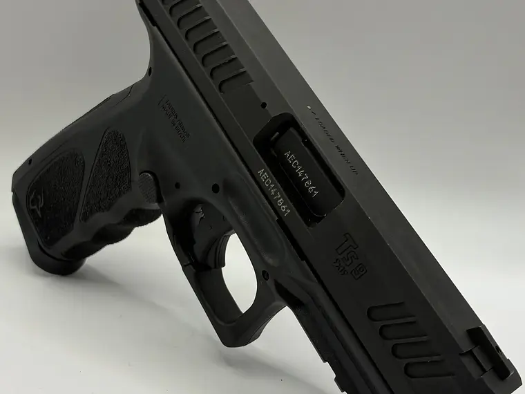 Pistola Taurus TS9 9mm 5
