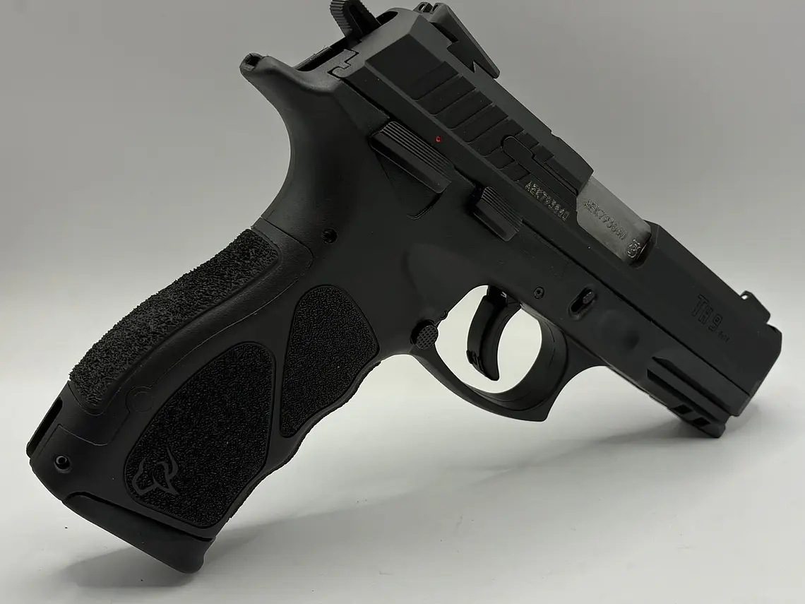 Pistola Taurus TH9 cal.9mm 4