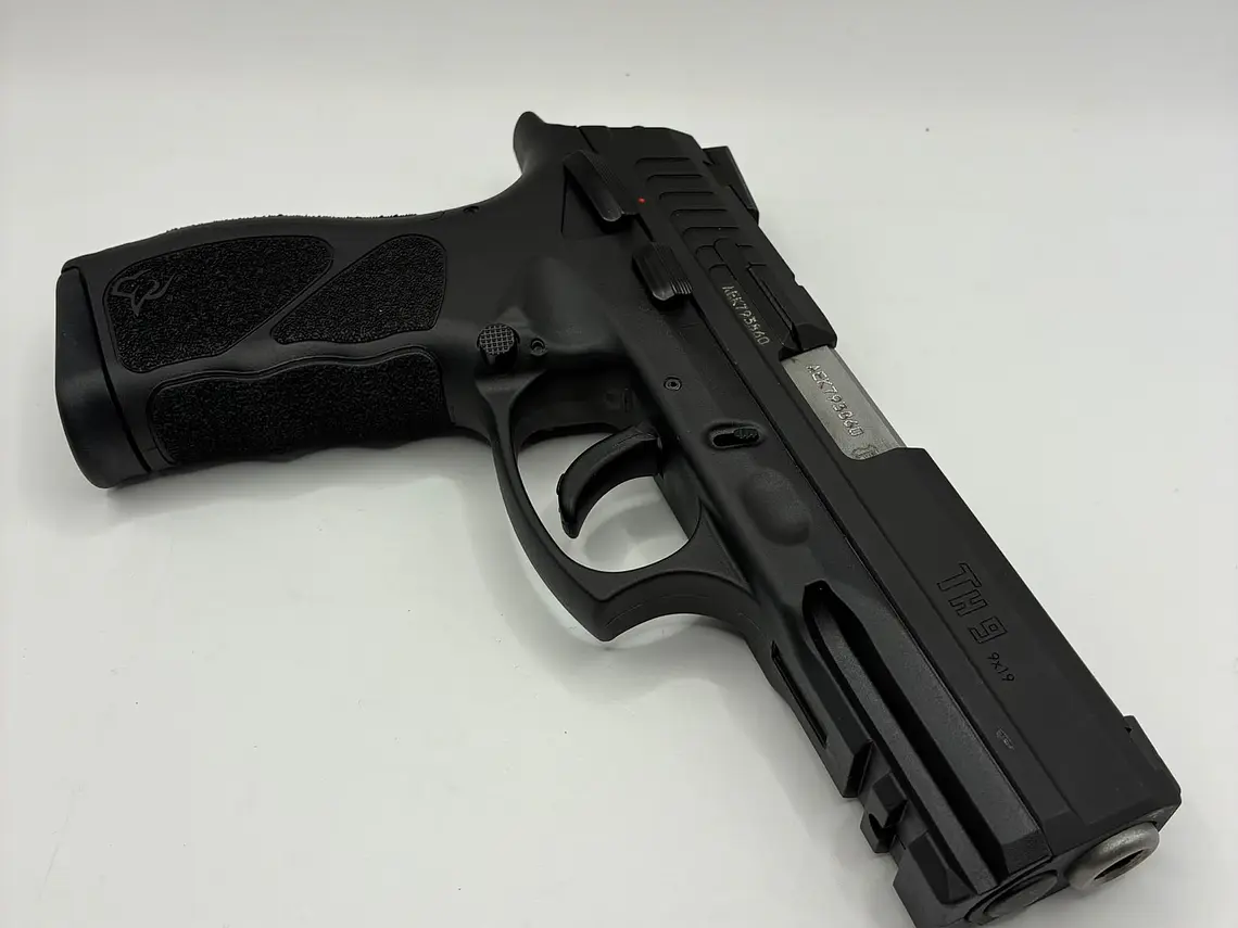 Pistola Taurus TH9 cal.9mm 2