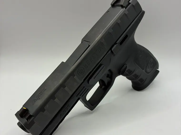 Pistola BERETTA APX .40 4