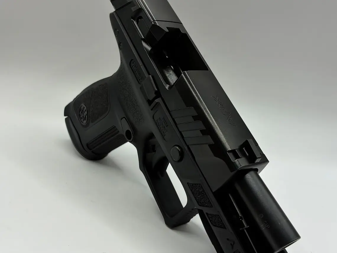 Pistola Beretta APX centurión cal.9mm 4