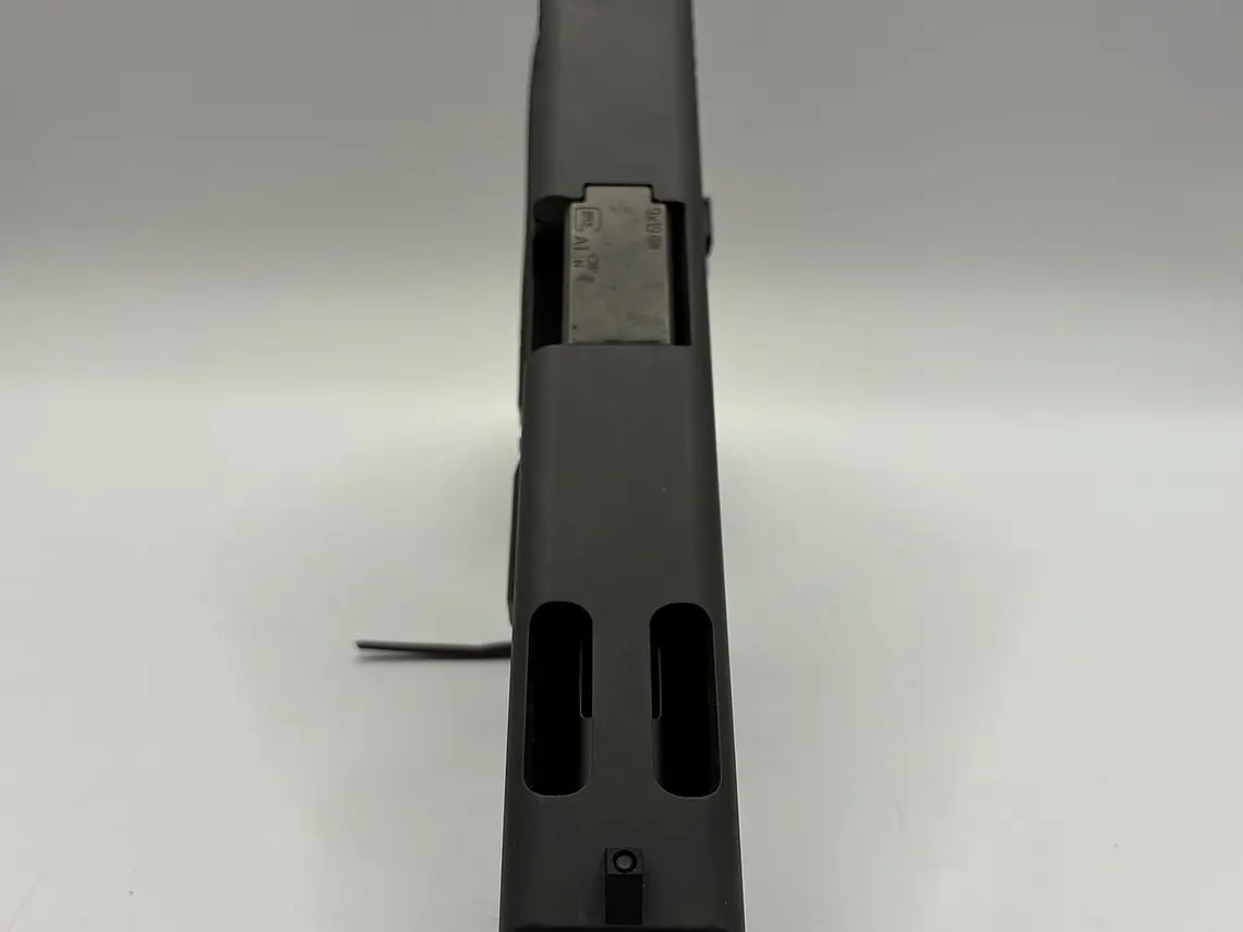 Pistola Glock 17C GEN4 9mm  2