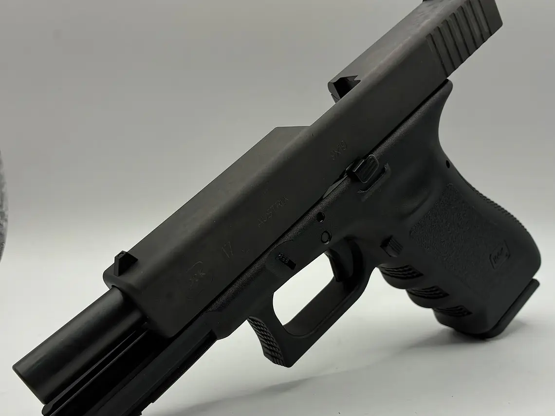 Pistola Glock 17 gen 3 cal.9mm 2