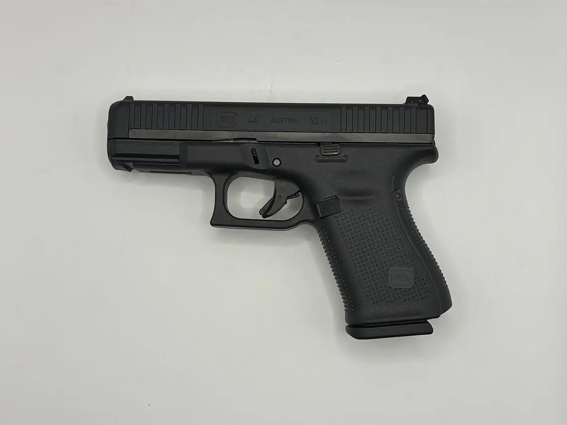 Pistola Glock 44. Cal 22LR 1