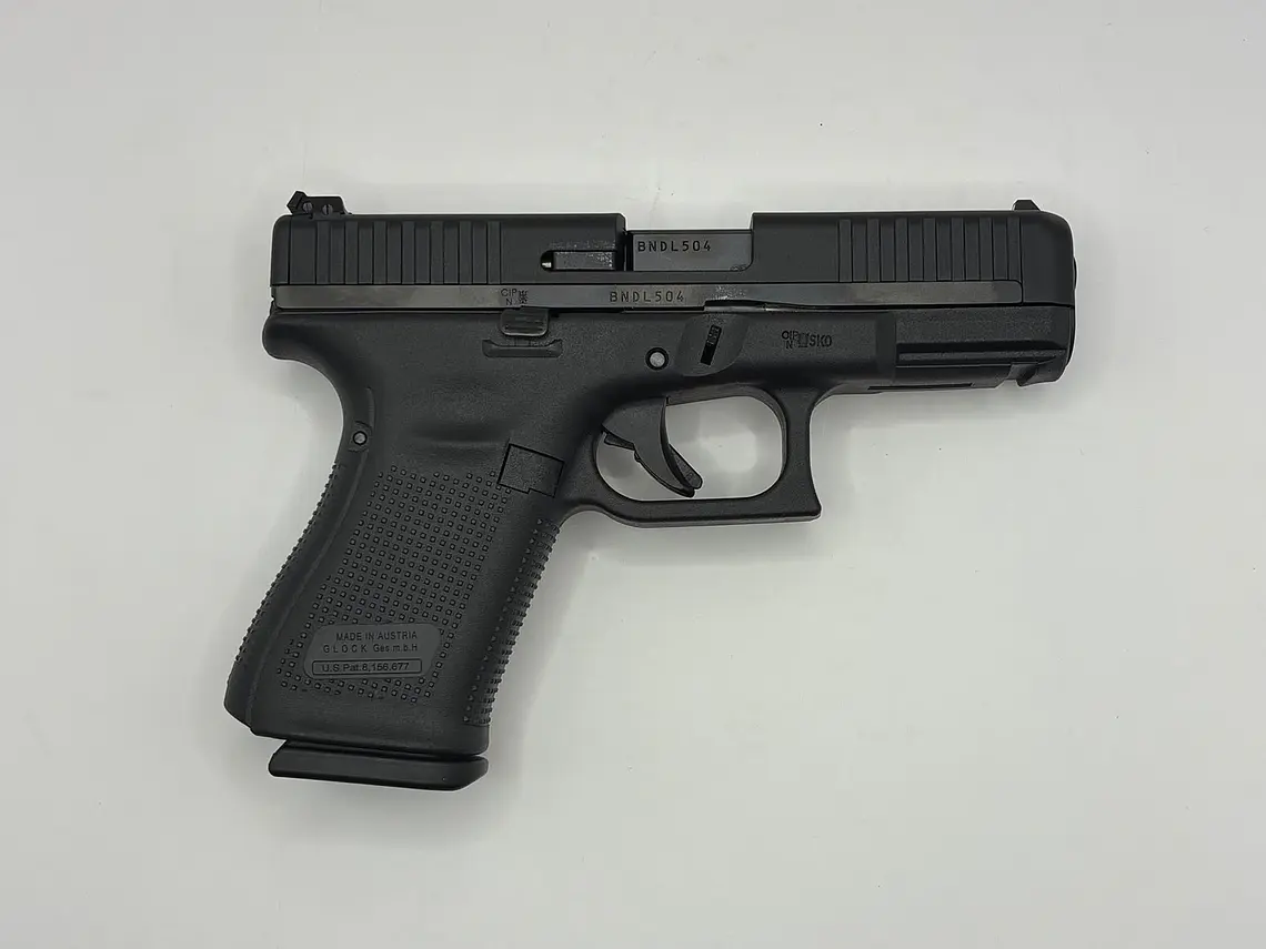 Pistola Glock 44. Cal 22LR 4