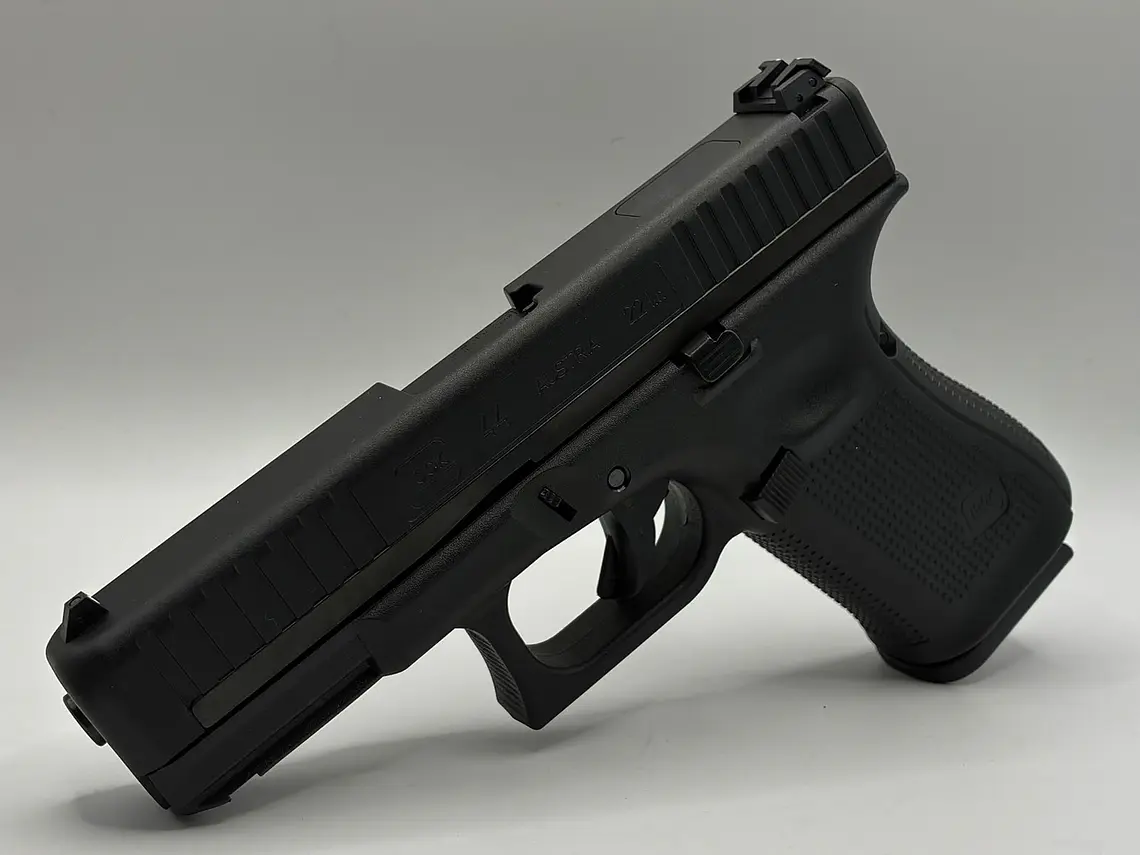 Pistola Glock 44. Cal 22LR 5