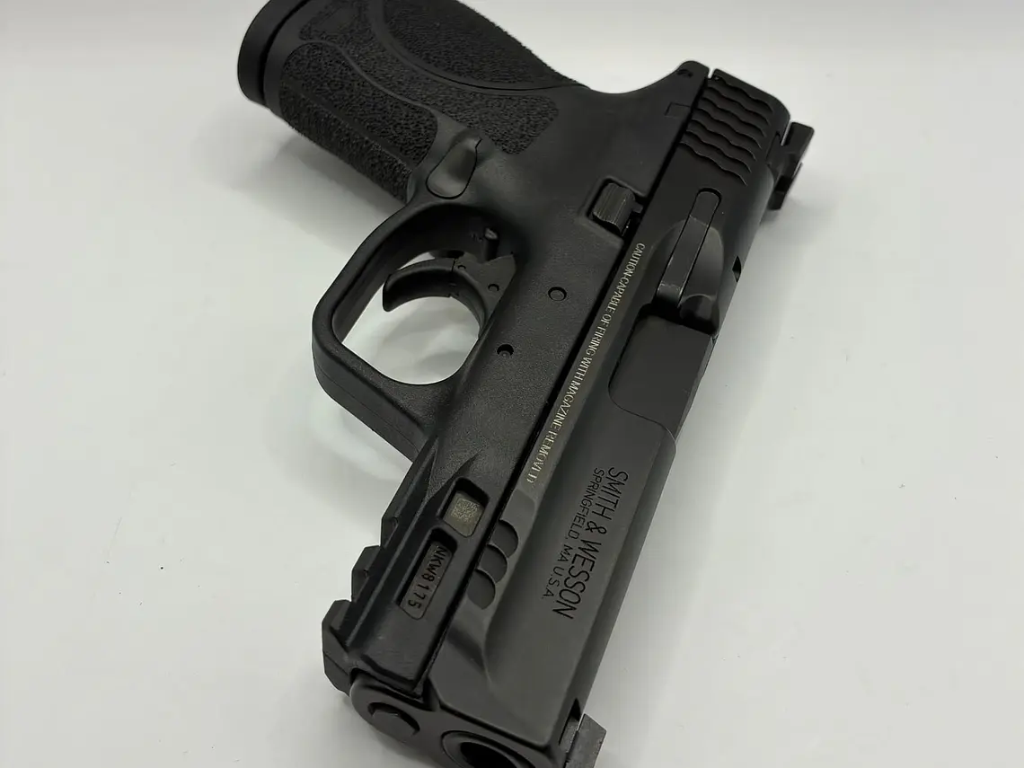 Pistola Smith & Wesson M&P9 compacta cal.9mm 4