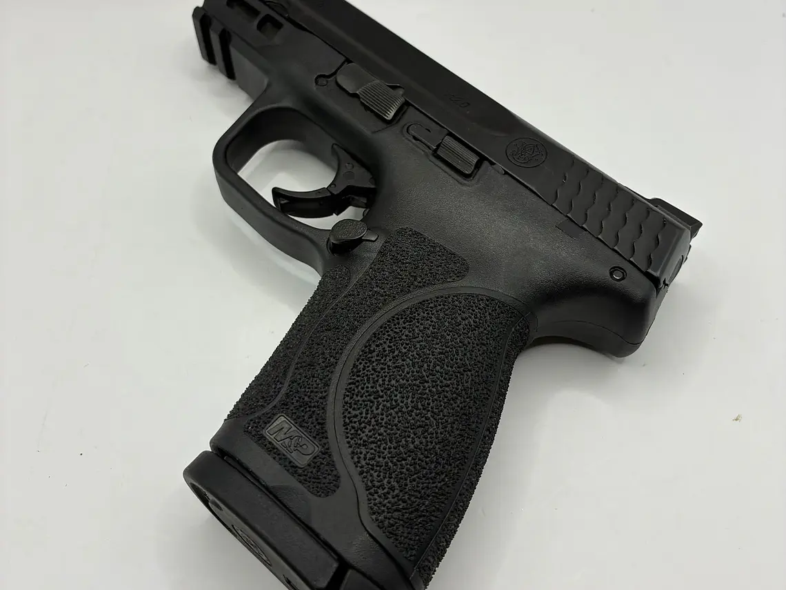 Pistola Smith & Wesson M&P9 compacta cal.9mm 6