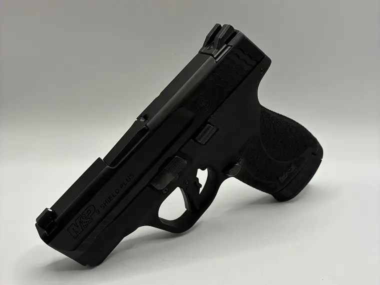Pistola Smith & Wesson Shield plus cal.9mm 3