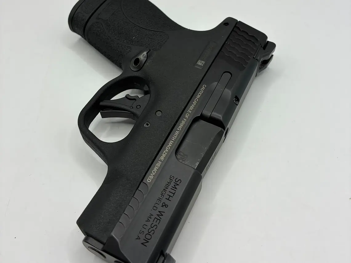 Pistola Smith & Wesson Shield plus cal.9mm 6