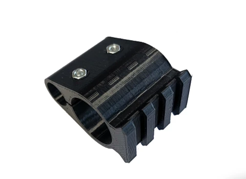 Abrazadera para rifle PR900