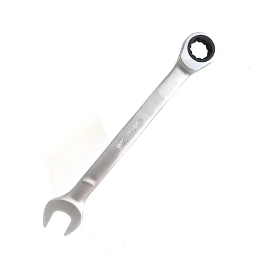 LLAVE PUNTA CORONA C/CHICHARRA 17MM WORKPRO