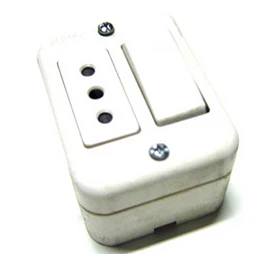 INTERRUPTOR 9/12 + ENCHUFE 10 AMP SIMPLE CASTILLO