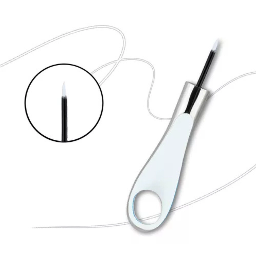 Kiss Beauty Delineador de Ojos Eyeliner Matte Blanco Resistente al Agua y Larga Duración 3