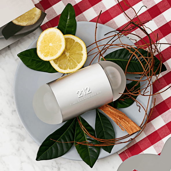 Perfume Carolina Herrera 212 NYC edt 100ml Mujer 6