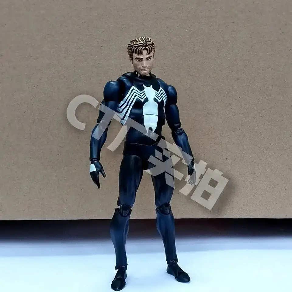 CT 1/12 MAFEX Spider-Man Venom Action Figure 4