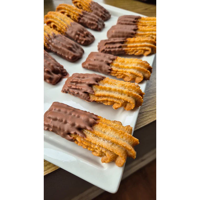 Galleta lengua de gato