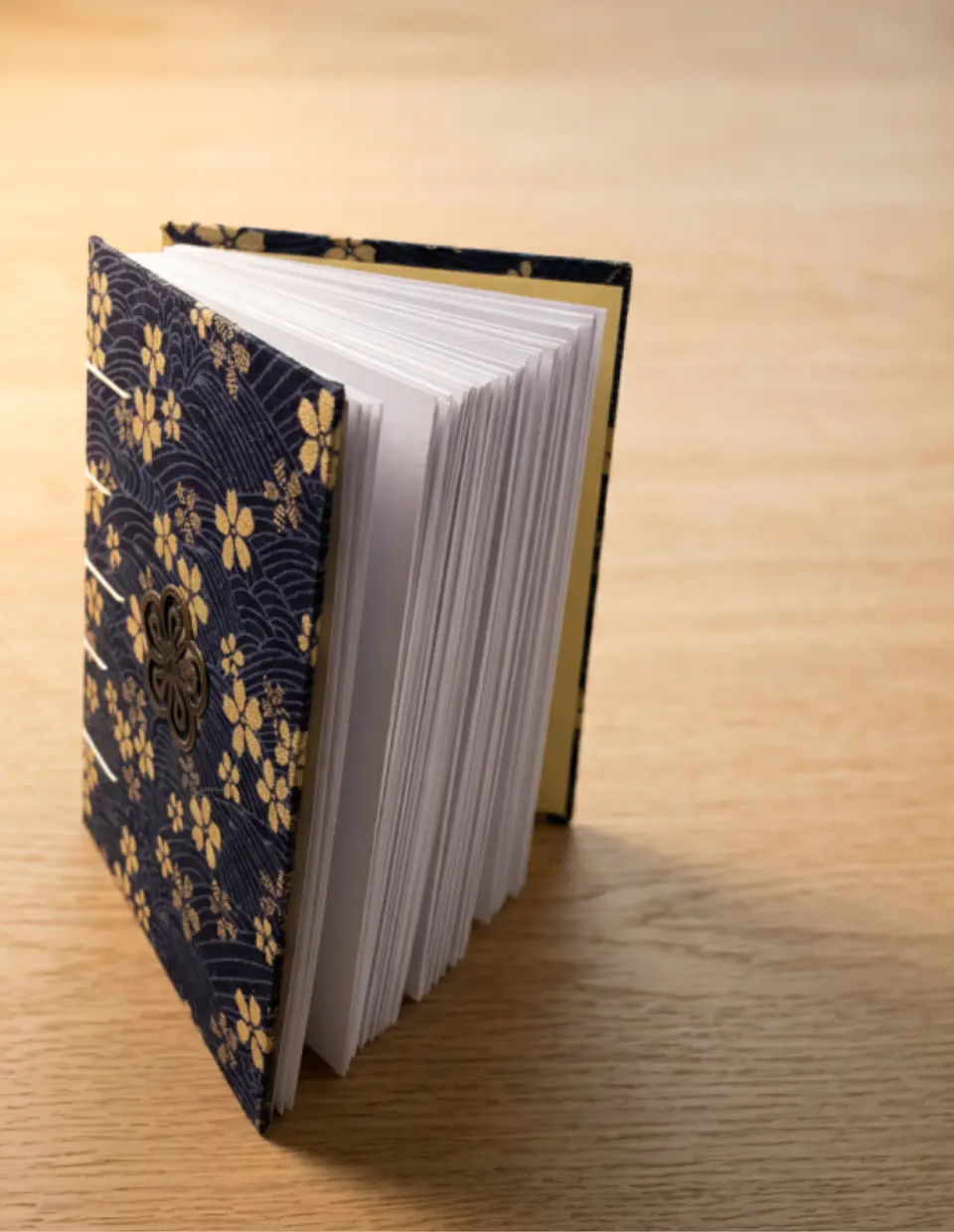 Flores amarillas. Cuaderno A6, 150 hojas 4
