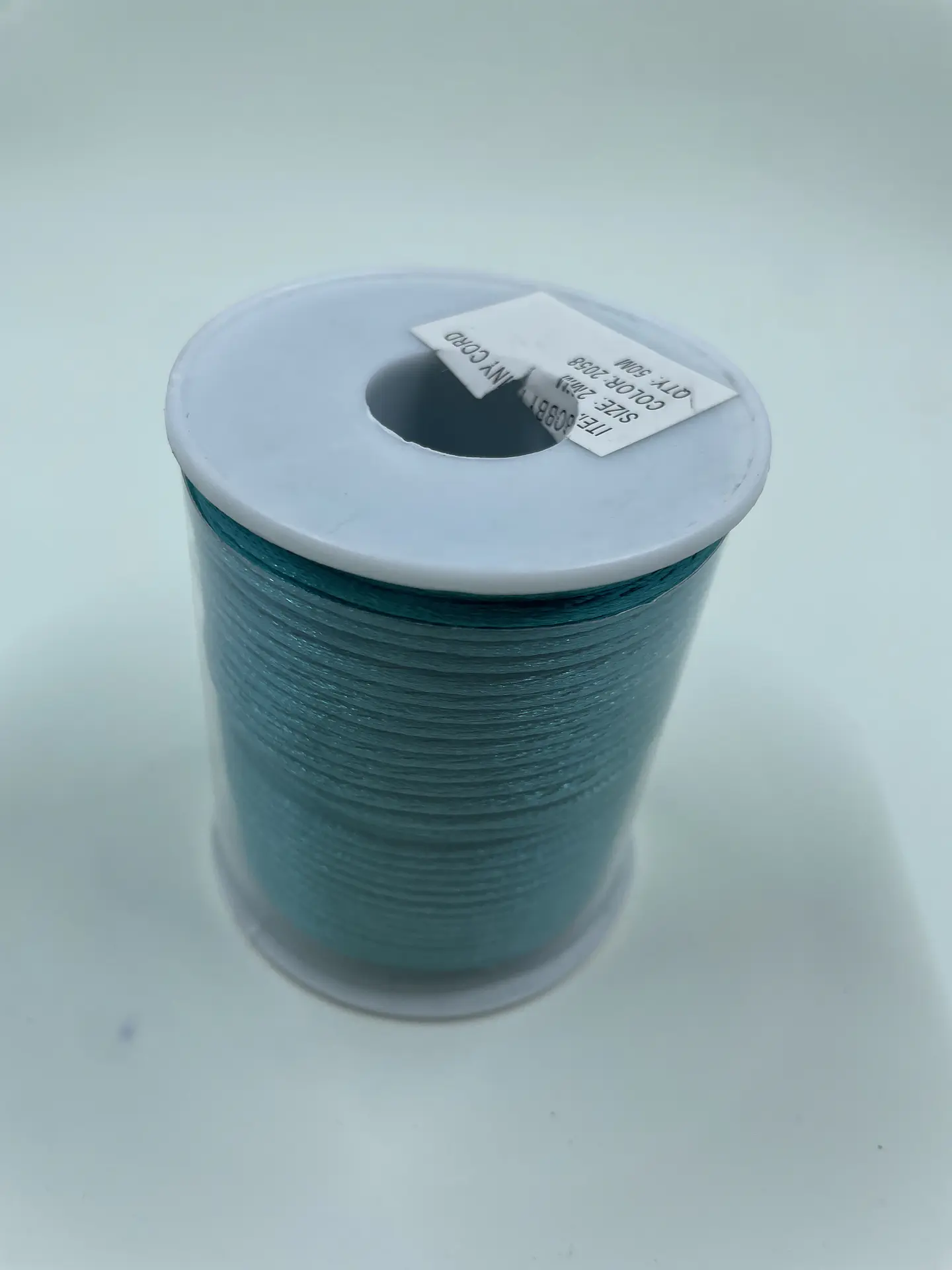 Cordón Bobby o Cola de Ratón 2 mm., 50 mt. Importadora Yarnabeth. C2058 Verde Petróleo 2