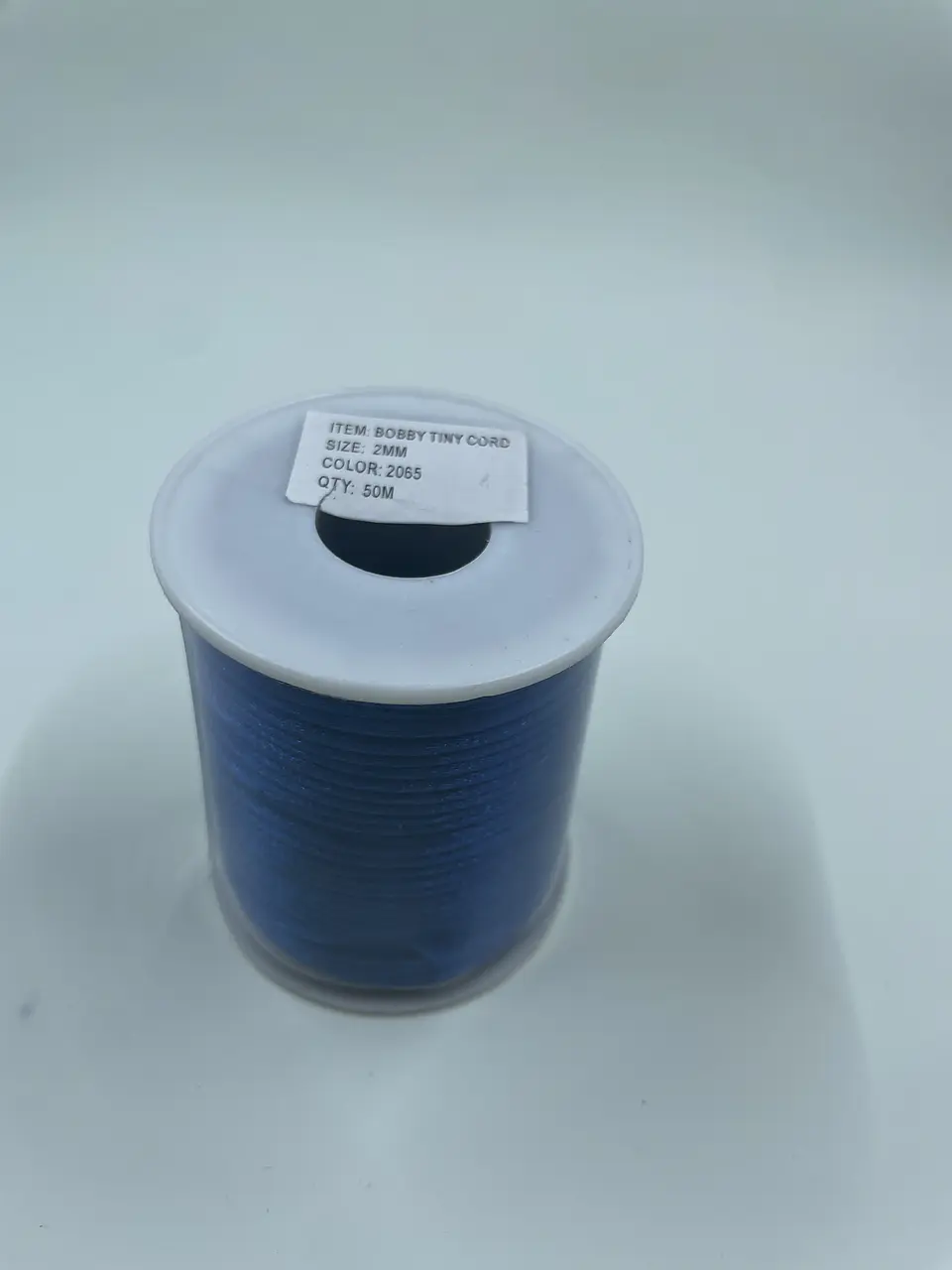 Cordón Bobby o Cola de Ratón 2 mm., 50 mt. Importadora Yarnabeth. C2065 Azul Rey 2