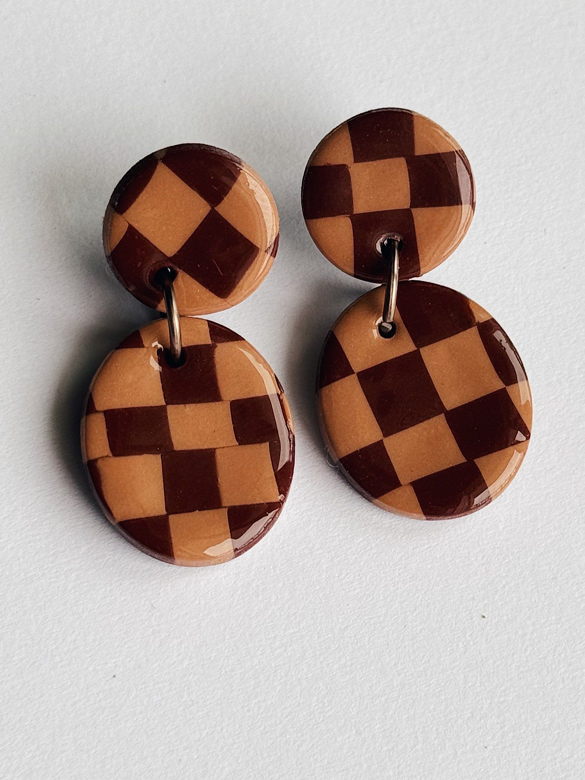 Brincos Padrão Latte Mini - Oval envernizado 2