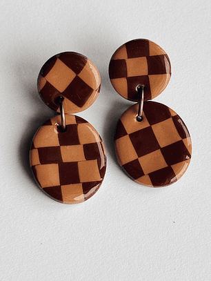 Brincos Padrão Latte Mini - Oval envernizado