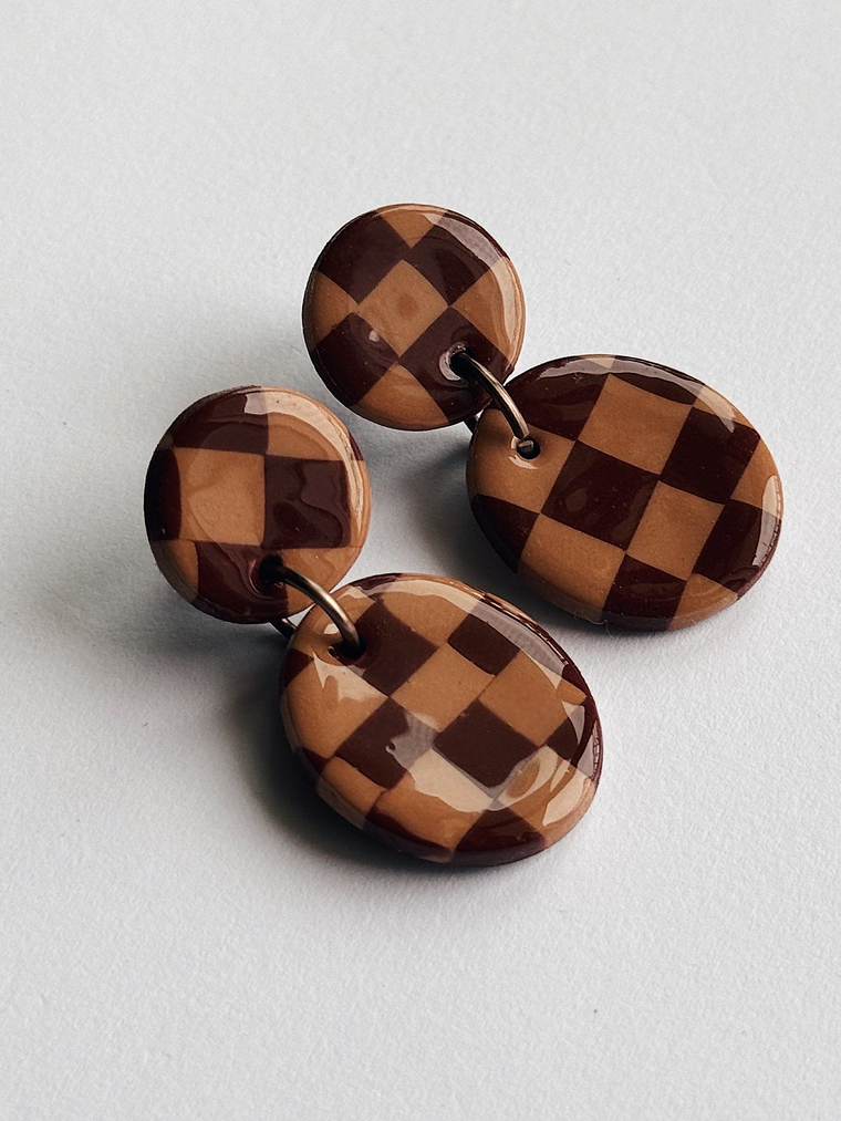 Brincos Padrão Latte Mini - Oval envernizado 1