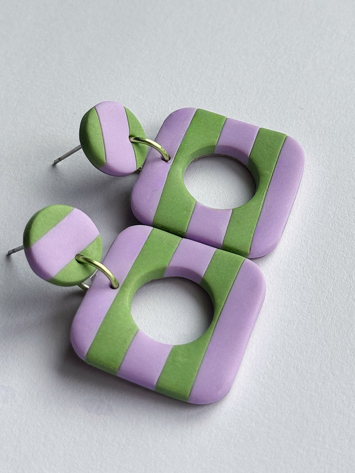 Brincos Padrão Violeta - Quadrado 3