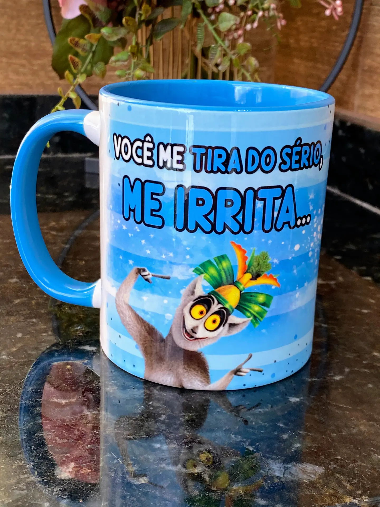 Arte Caneca Você Me Tira do Sério Me Irrita Rei Julien Arquivo Png 2
