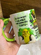 Arte Caneca Shrek e Fiona Ele Tem Um Nariz Grande Um Sorriso Meio Torto Png - Thumbnail 1