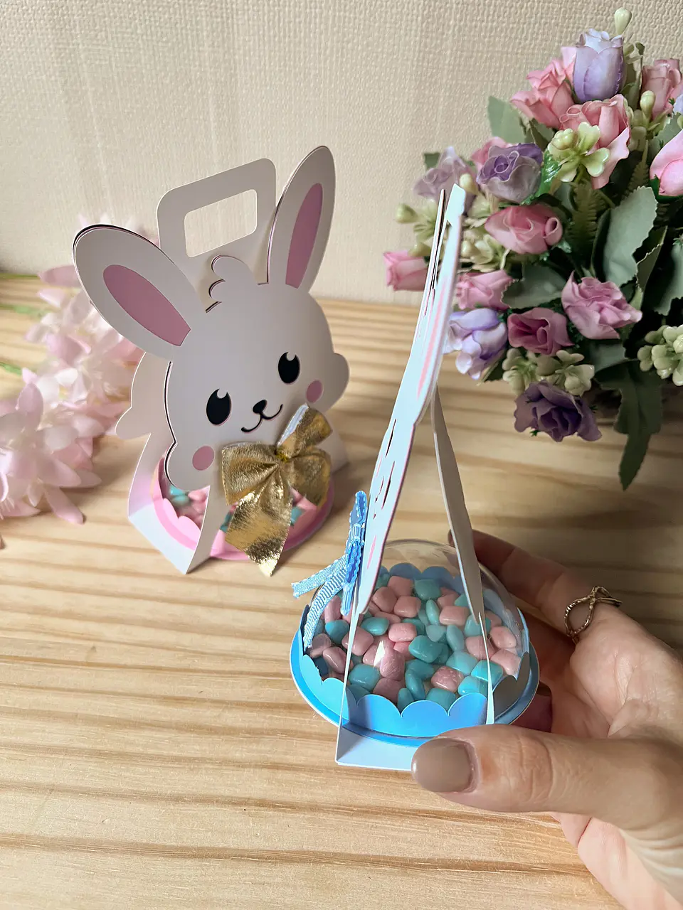 Arquivo de Corte Coelhinho com Alça Páscoa em Pdf  7