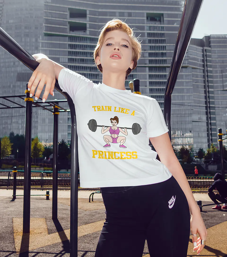 5 Arte para Camisa Treine Como uma Princesa Arquivo em Png 1