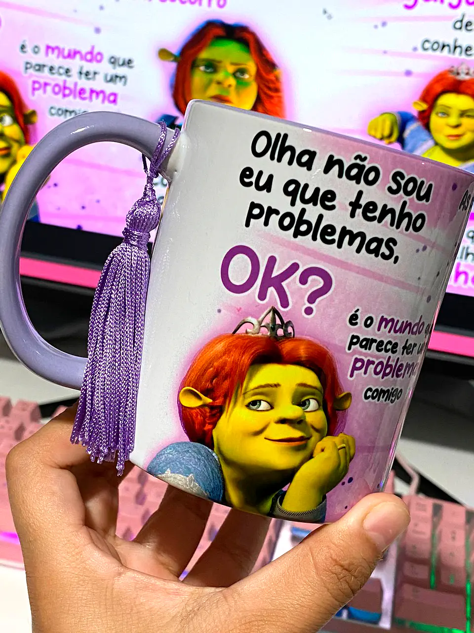 Arte Caneca Fiona Olha não sou eu que tenho problemas, ok Arquivo em Jpg 1