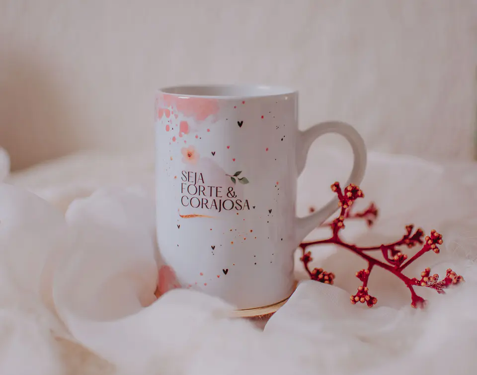 Arte para Caneca Leão de Judá Pink Seja Forte e Corajosa Arquivo em Jpg   2