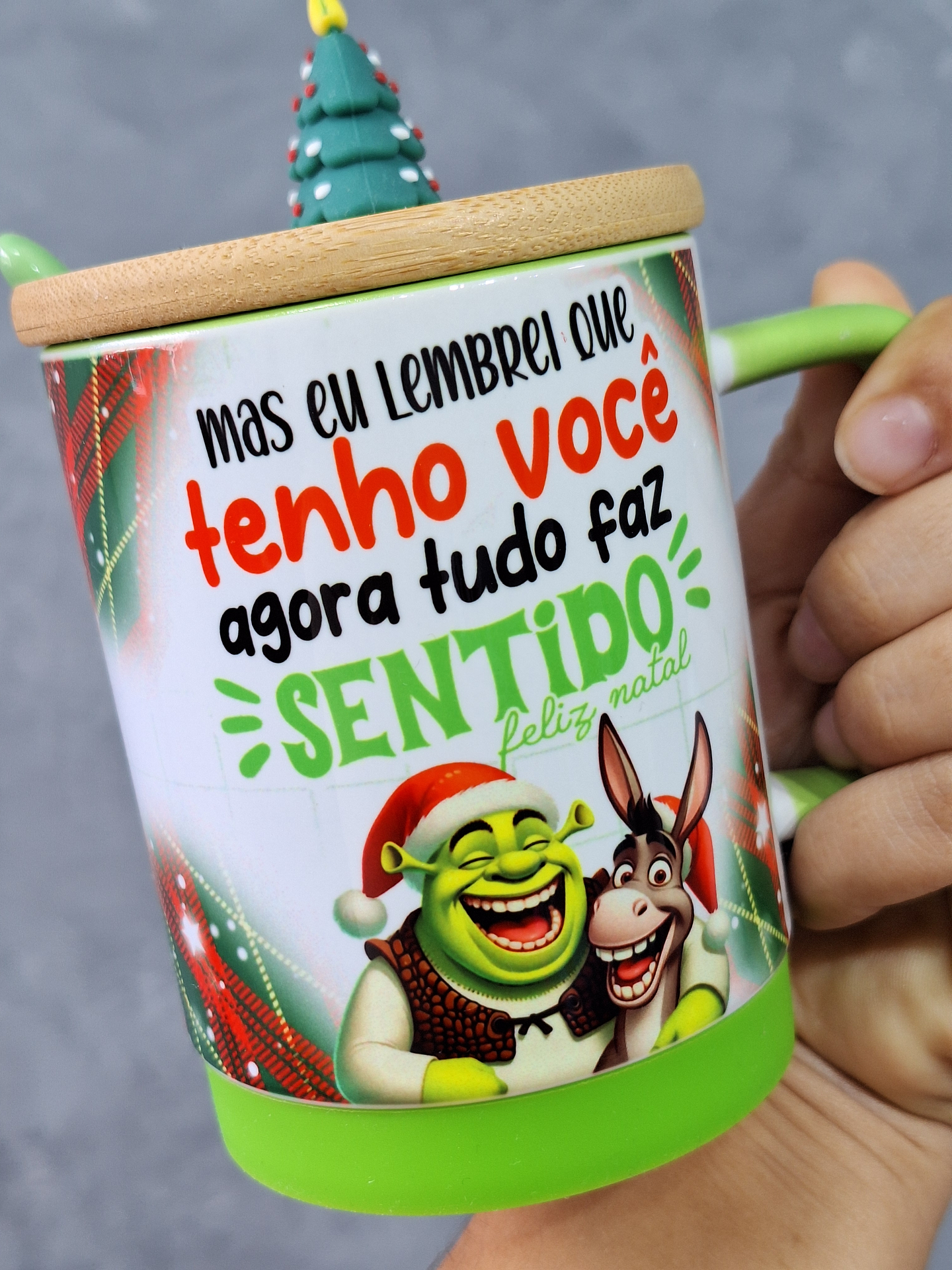 Artes Caneca Shuerk antes eu achava estranho o shuerk ter um amigo burro Natal Natalino Arquivo em Png  2