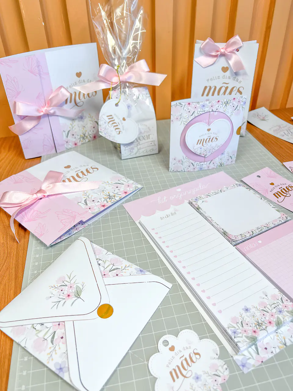 Arquivo de Corte Mimos Dia das Mães em Png  1