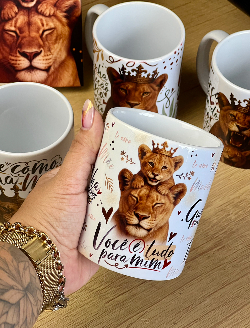20 Artes para Caneca Dia das Mães Mãe Leoa Arquivo em Jpg  4