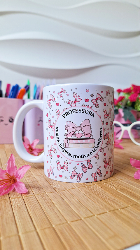 Arte Caneca Professora ensina, inspira, motiva e transforma Arquivo em Png 