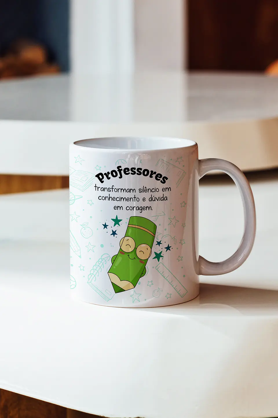 Arte Caneca Professores transformam silêncio em conhecimento e dúvida em coragem Arquivo em Png  1