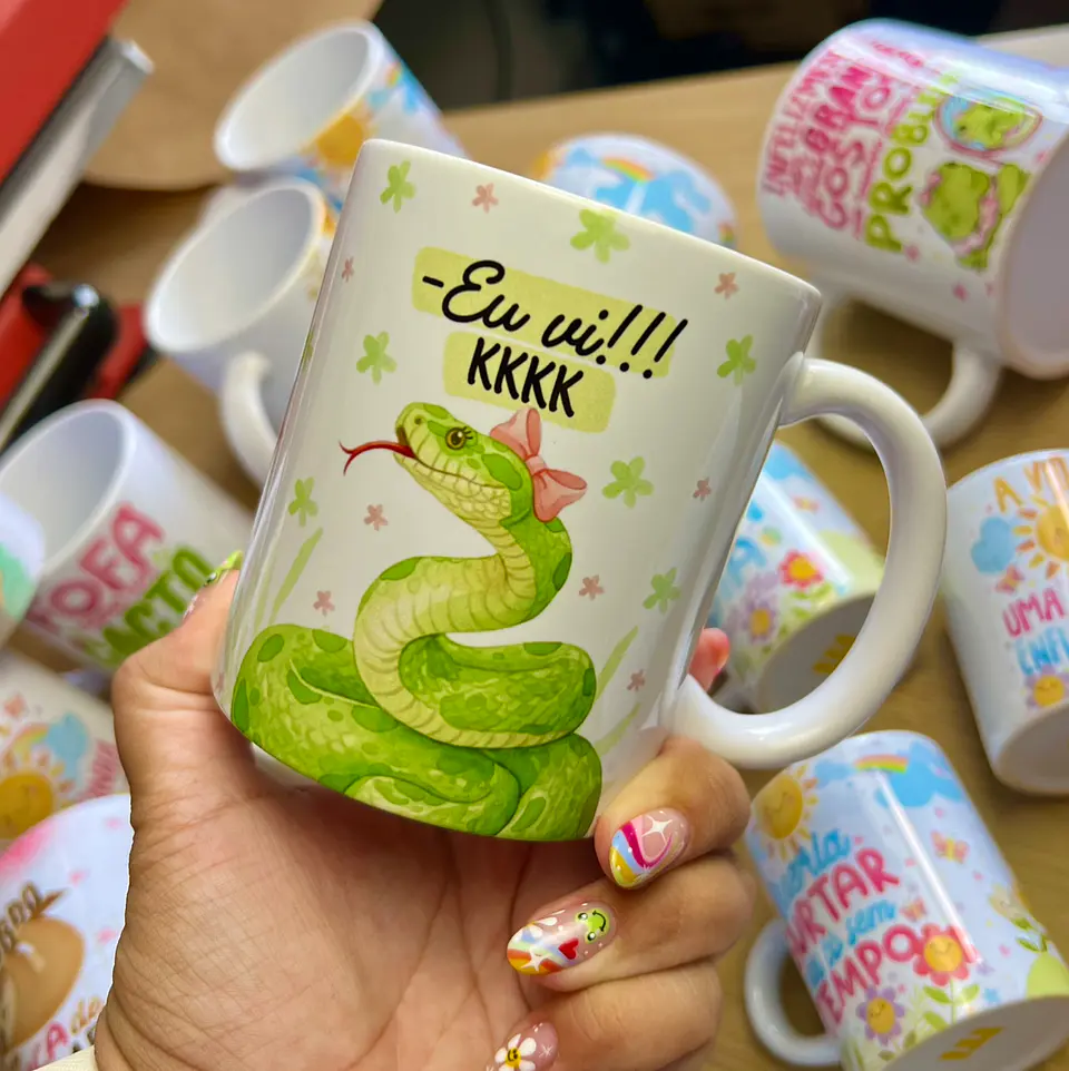 2 Artes para Caneca Amigas Cobra e Galinha Arquivo em Png 2