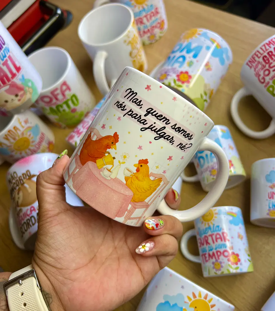 2 Artes para Caneca Amigas Cobra e Galinha Arquivo em Png 4