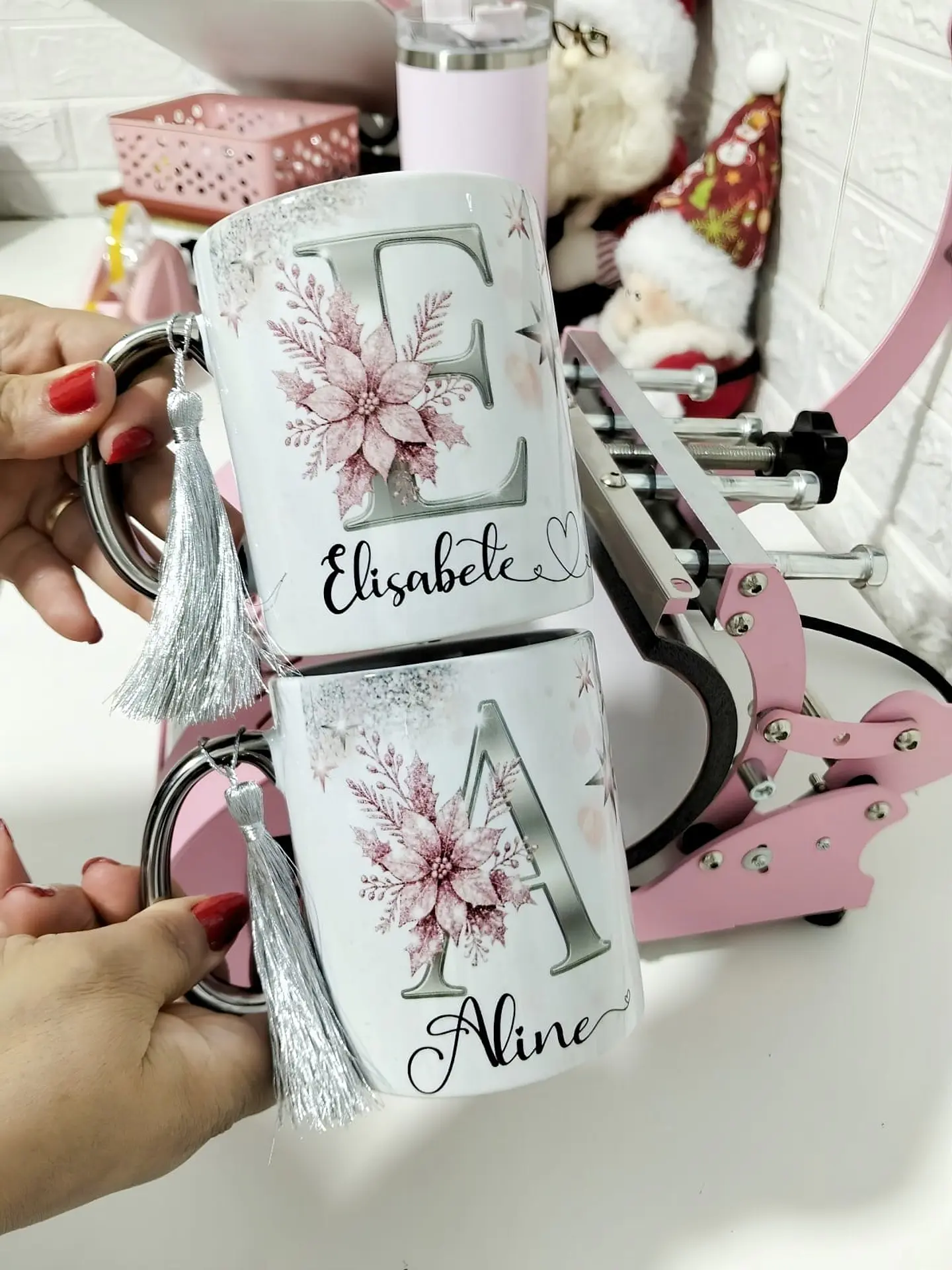 52 Artes para Caneca Alfabeto Dourado e Prata Natalino Arquivo em Png  3