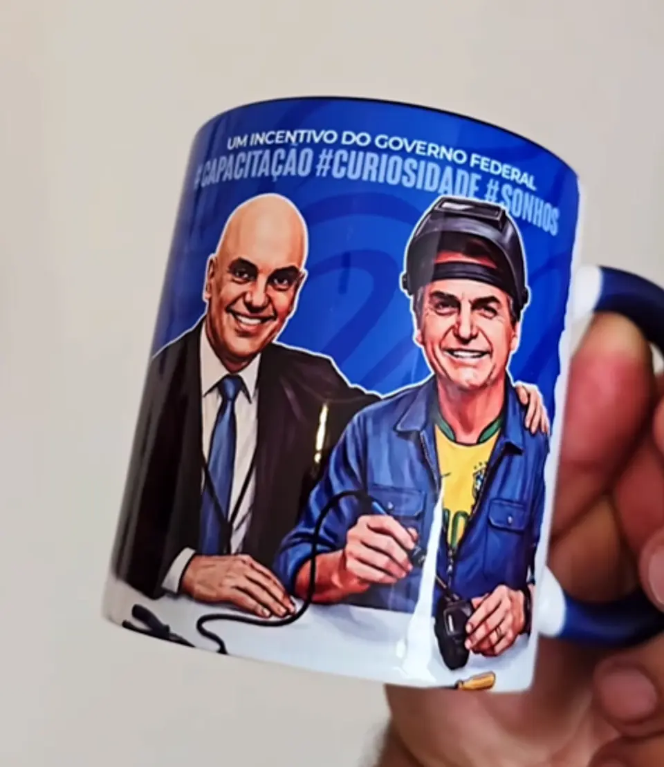 3 Artes para Caneca Soldador Bolsonaro Arquivo em Jpg  3