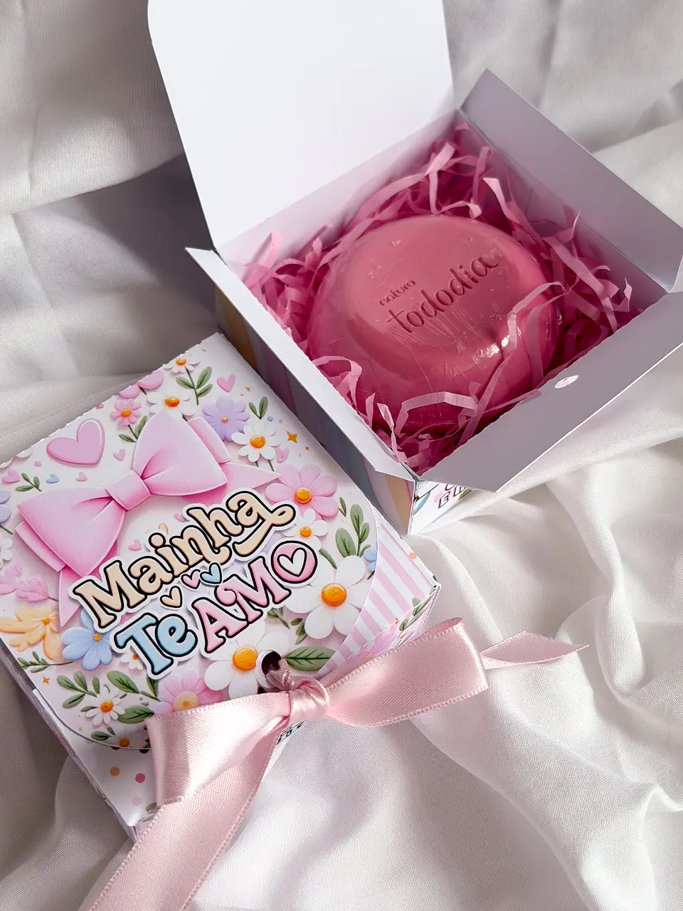 Arquivo Mimos Caixinha para Sabonete Quadrada e Card Coração Arquivo em Pdf  6