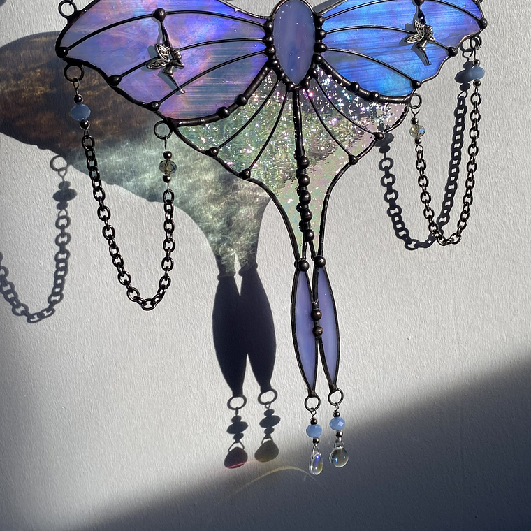 Mariposa Luna en vitral 2