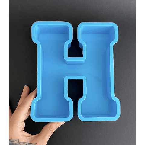 Molde de silicona letra "H" grande, 15cm.