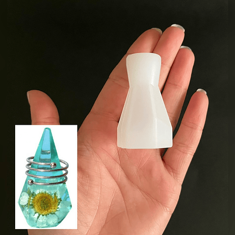 Molde de silicona mini pirámide/cono base hexagonal 4,9cm