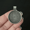 Camafeo #6 colgante metálico circular, 1 unidad, 2,5cm, color PLATA