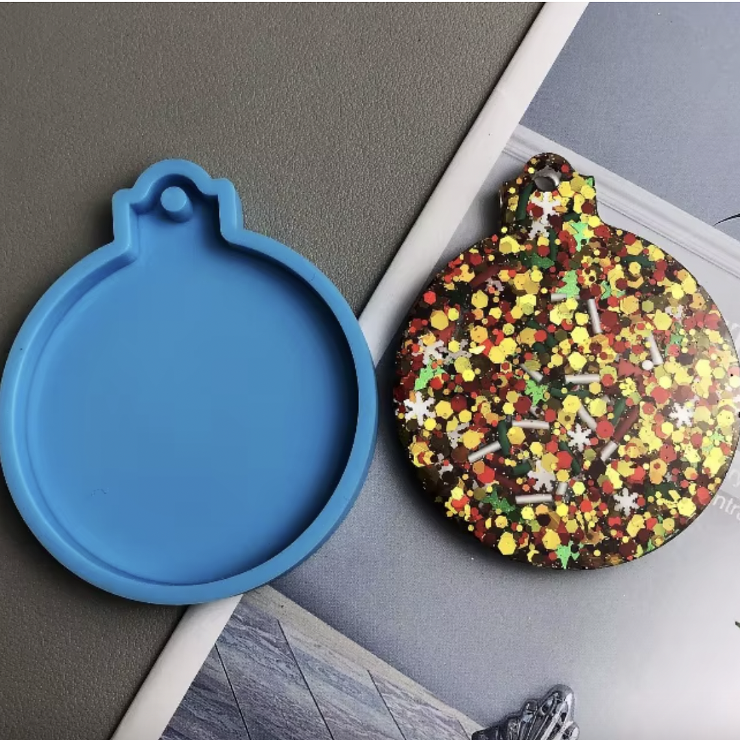 Molde de silicona colgante BOLA NAVIDEÑA 6,2cm  1