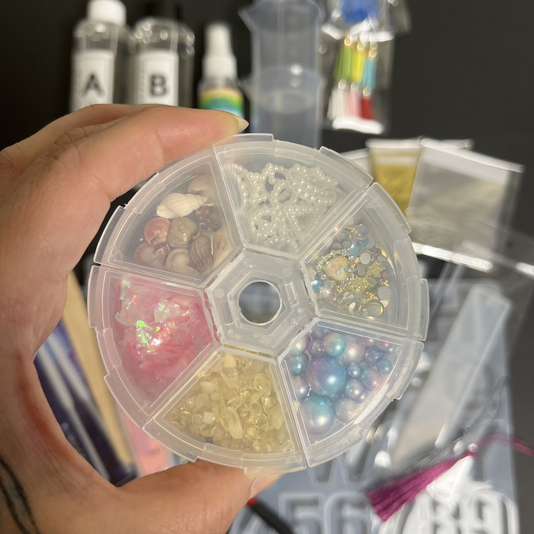 Kit inicial para regalo 100pcs, con resina epóxica de 300ml. Llaveros, marca páginas, lápiz. 3